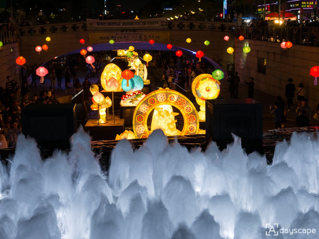 Lotus Lantern Festival 6 Cheonggyecheon Stream