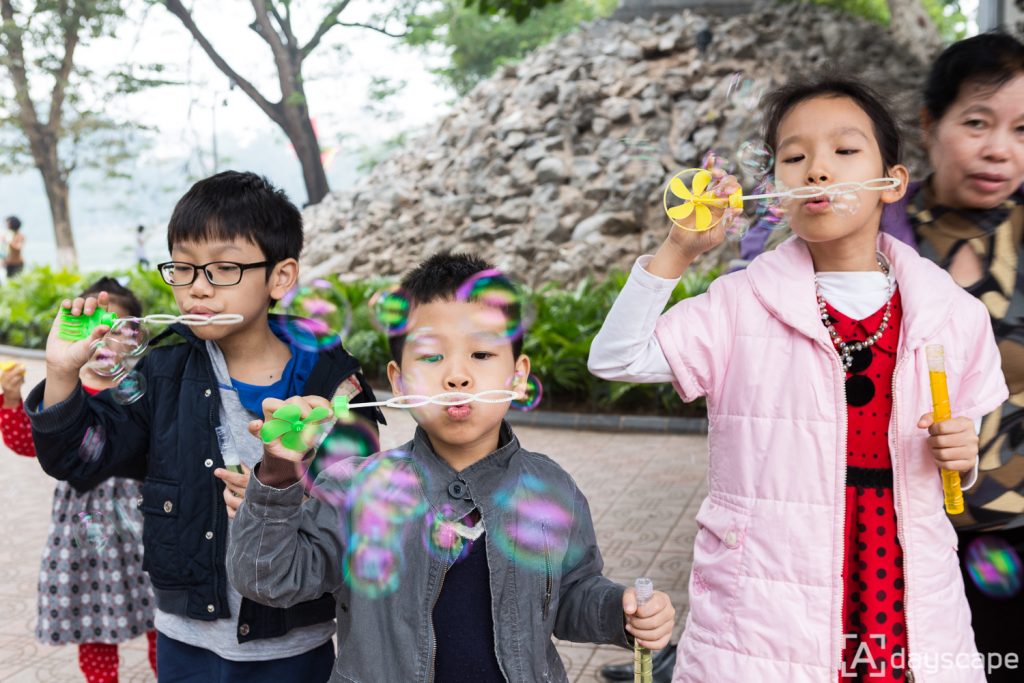 Hoan Kiem Lake 8