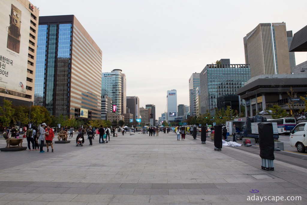 Gwanghwamun Square 02