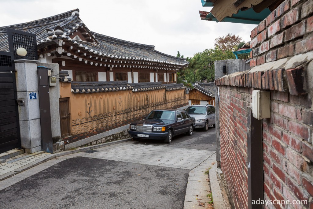 Bukchon Hanok Village 02