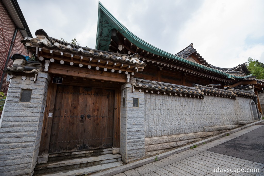 Bukchon Hanok Village 05