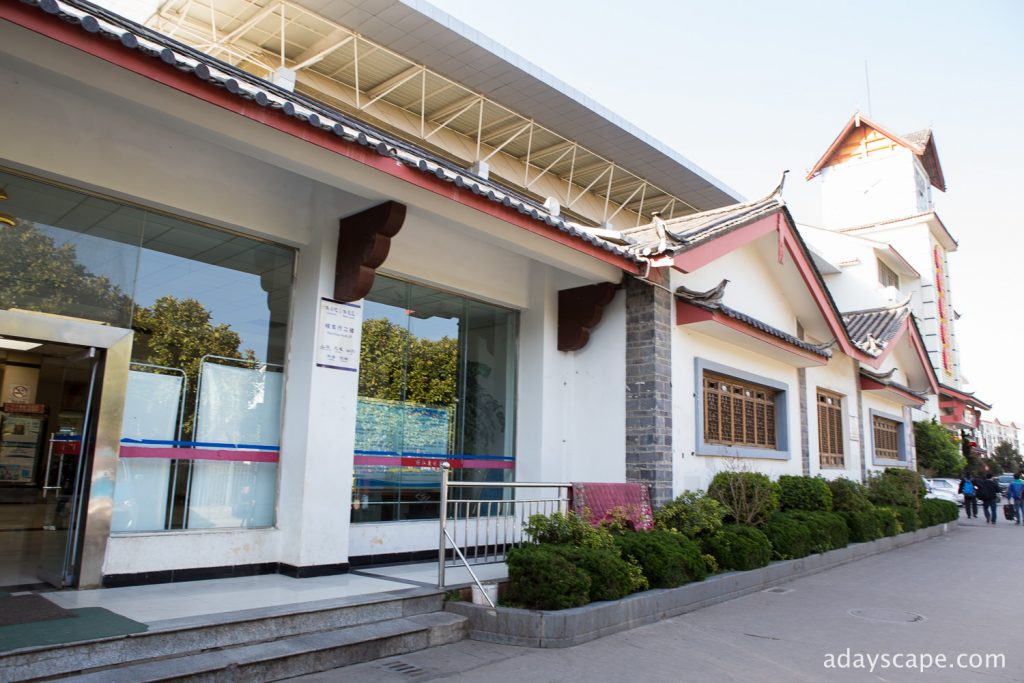 Lijiang new bus station 02