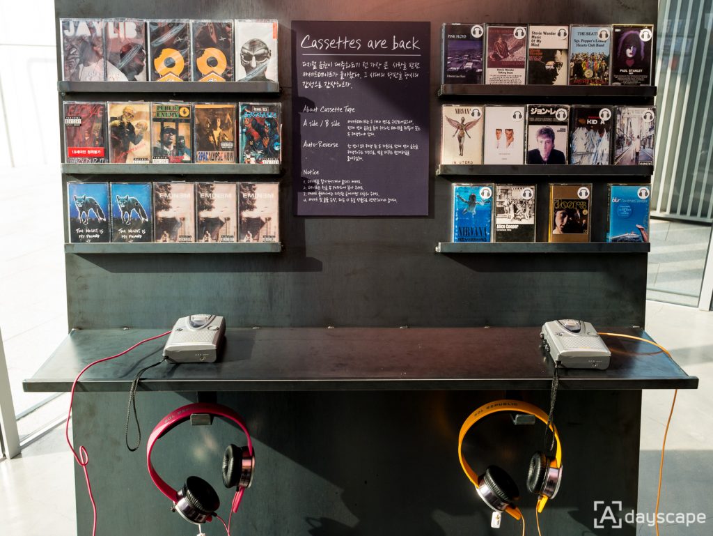 Vinyl & Plastic by Hyundai Card 3