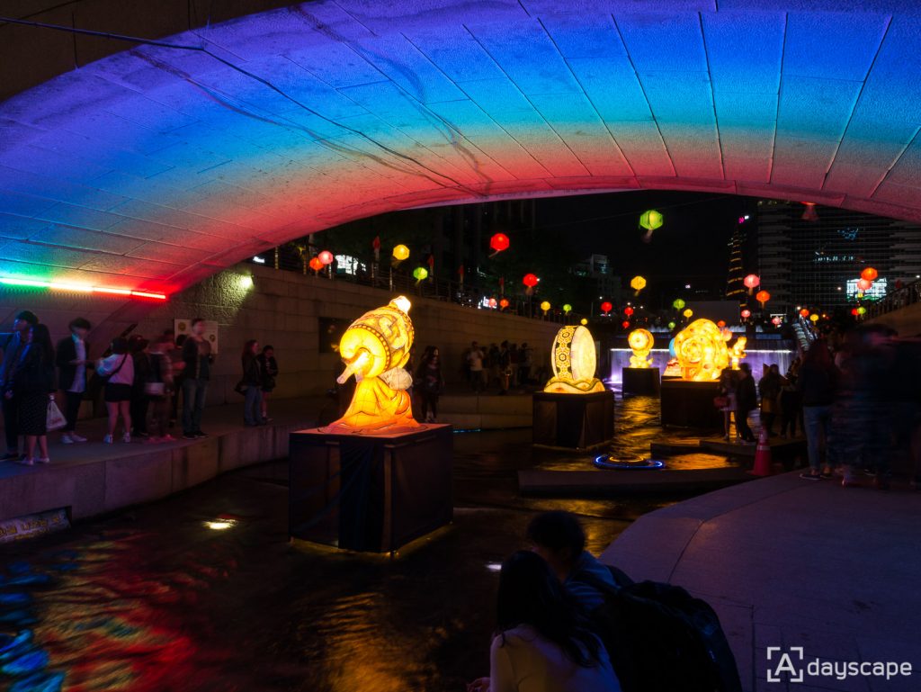 Lotus Lantern Festival 9 Cheonggyecheon Stream