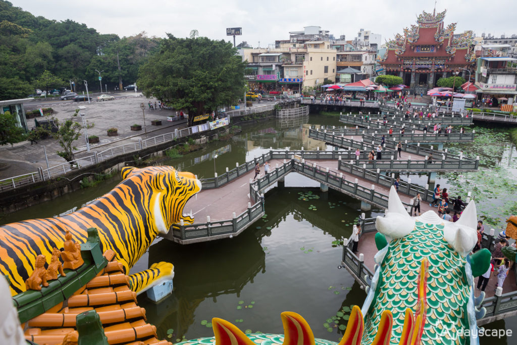 Lianchitan (Lotus Pond) 4